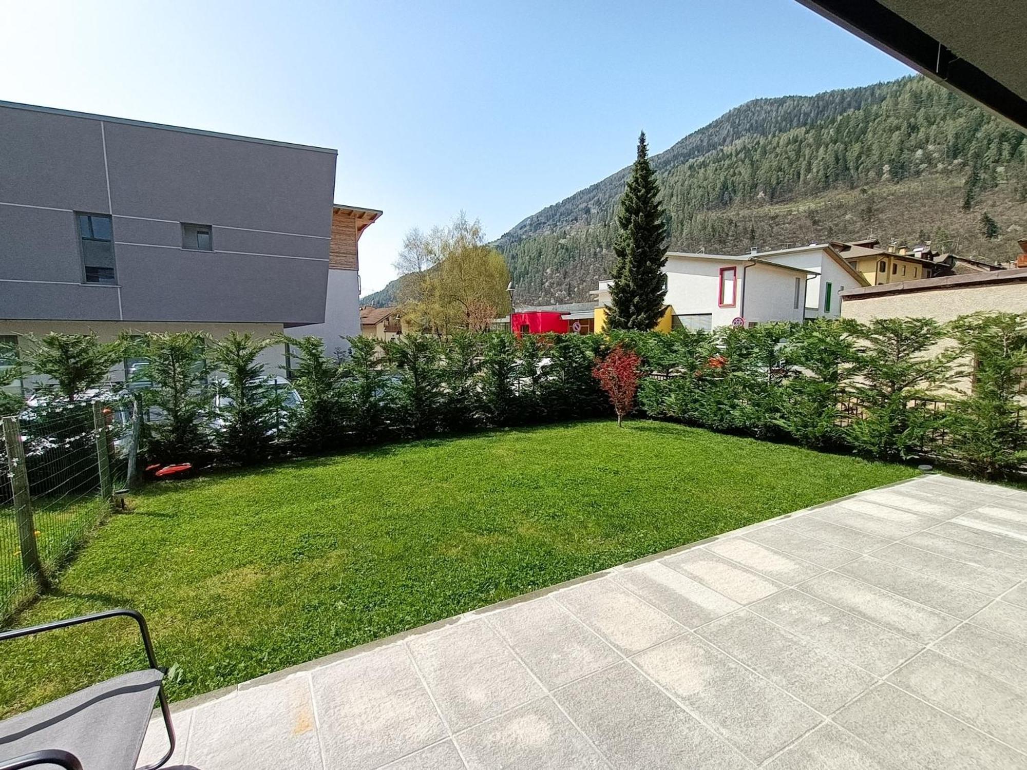 Suite Svaizer Con Giardino Privato Malè Eksteriør bilde